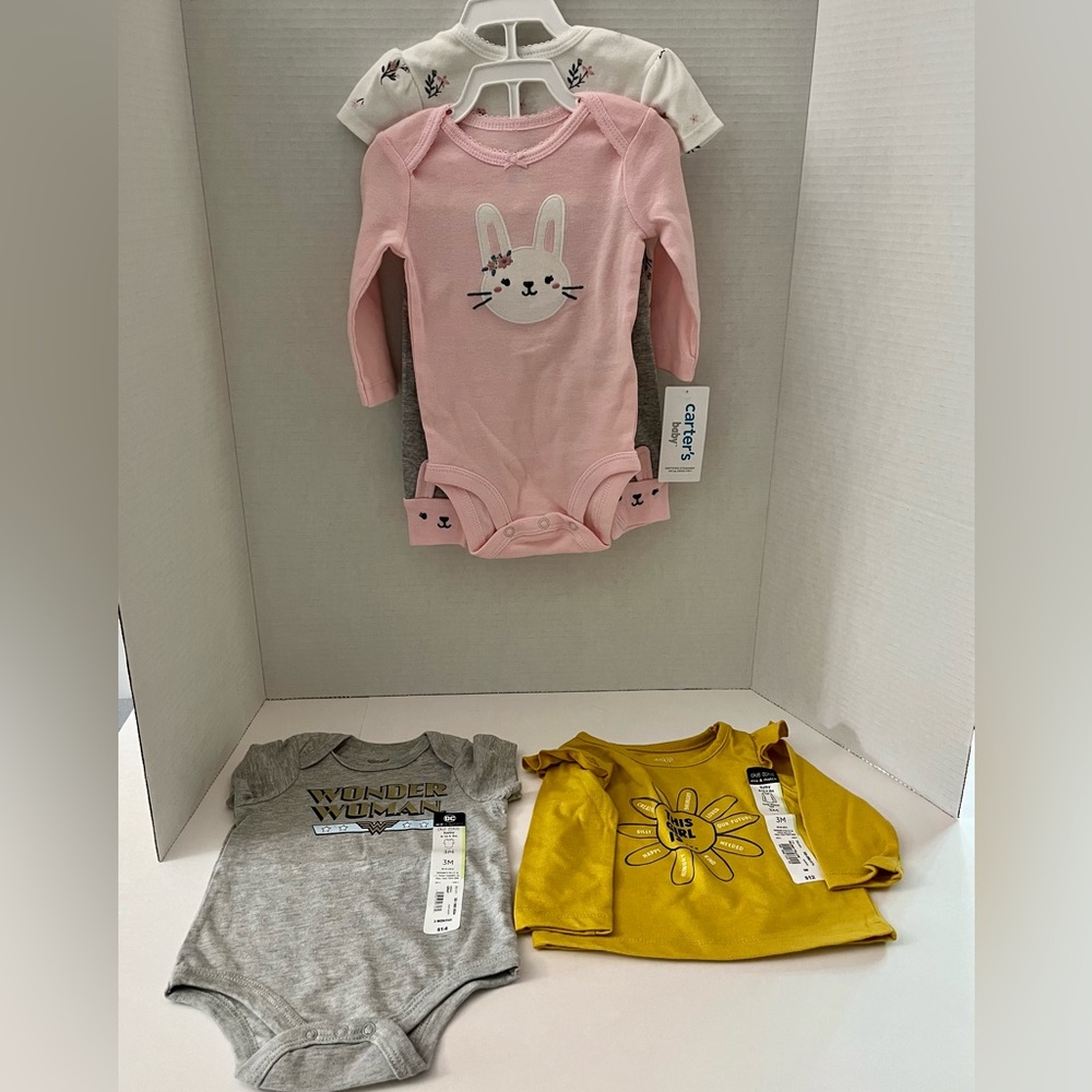 New with tags baby girl’s clothing. Size 3M